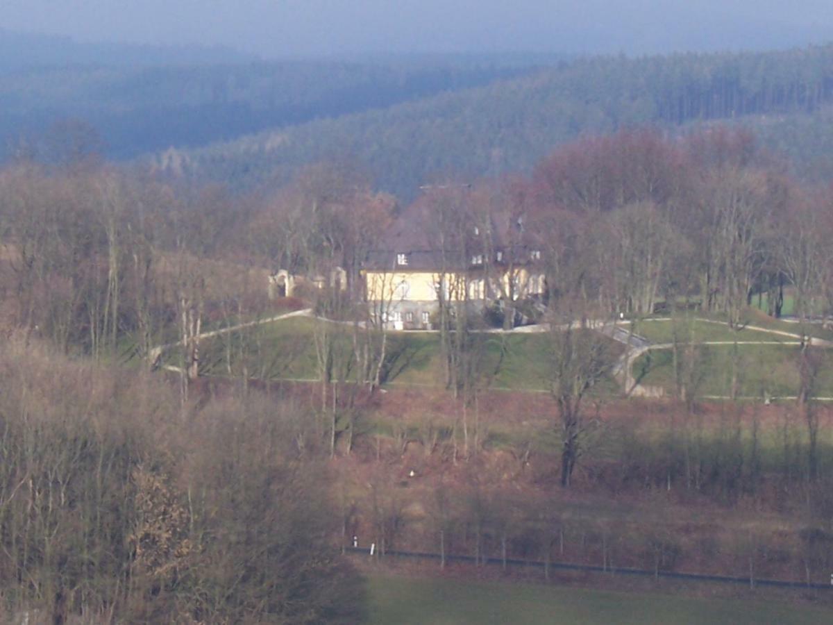 Burghotel Lichtenberg  Экстерьер фото